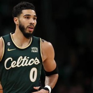 华体会体育-【现场】黄绿大战再造经典 裁判抢戏波士顿死里逃生