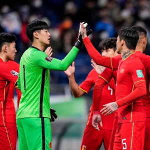 时隔1年多重回首发！34岁颜骏凌首发出战韩国，上次首发是去年3月